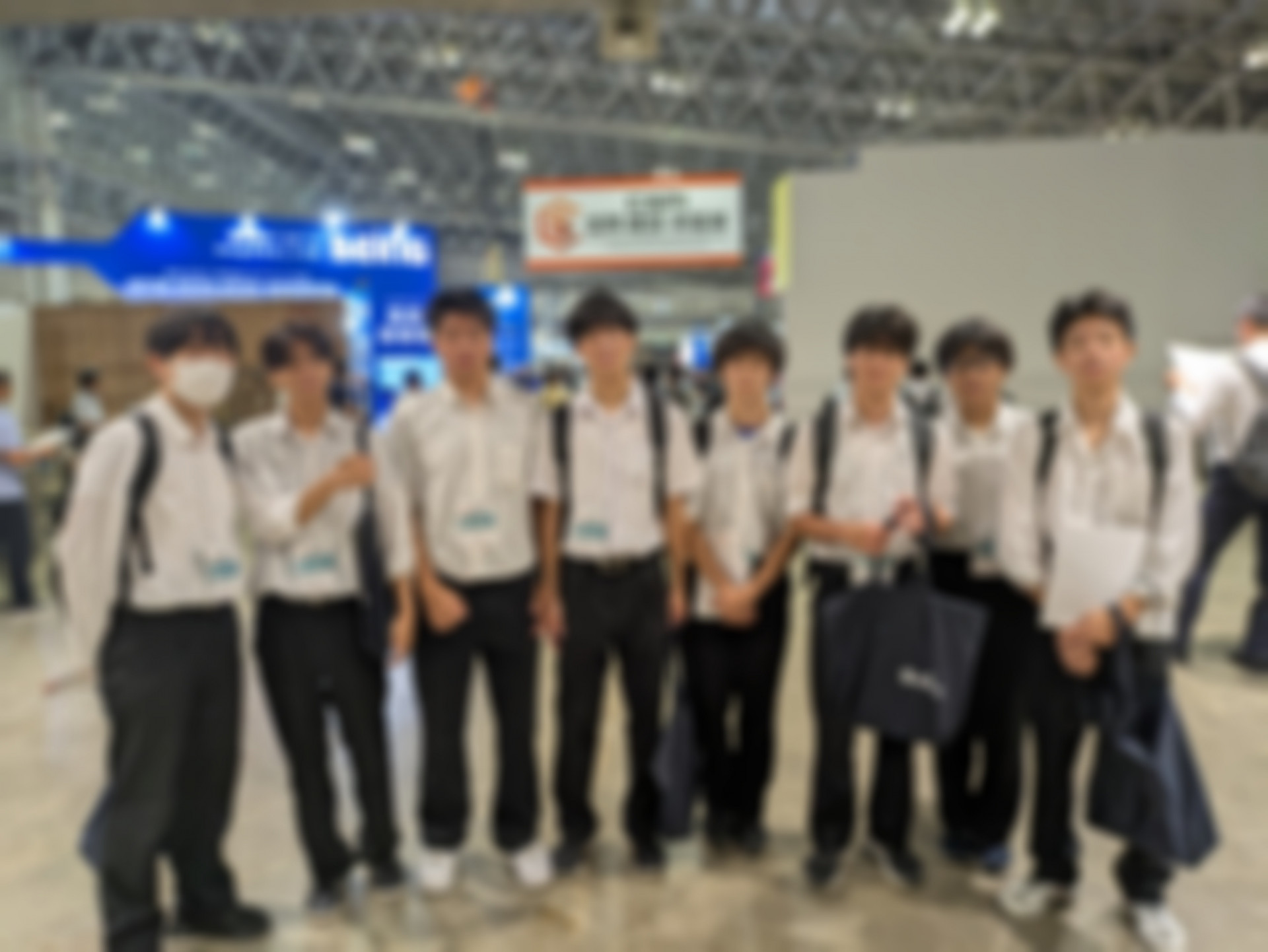 Point Blur_20260813_021627_k0989516@metro.ed.jp